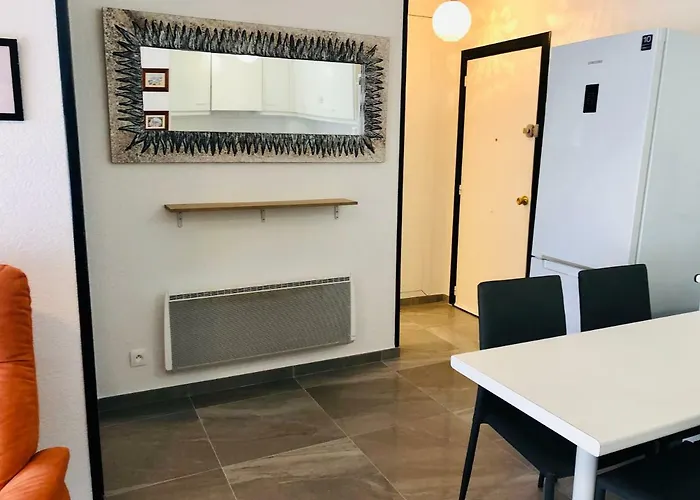 Roc Mar 6 1B - Apartamento Cerca Del Centro Y De La Playa - Terraza Con Pequenas Vistas Al Puerto